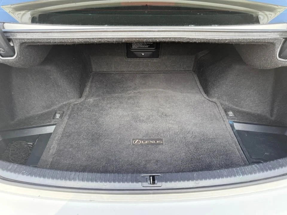 2012 Lexus IS 2nd Gen - Image 11 of 15