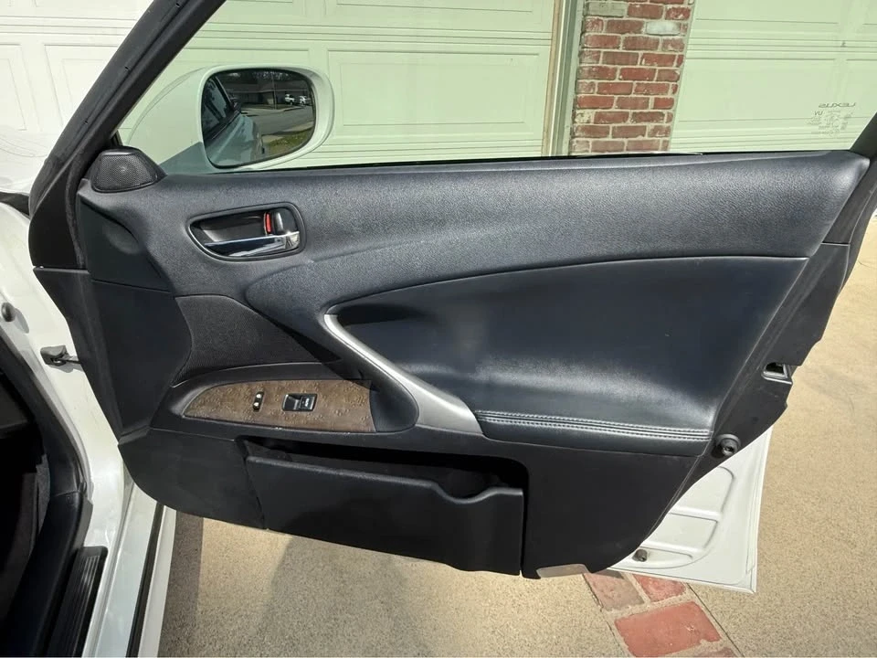 2012 Lexus IS 2nd Gen - Image 13 of 15