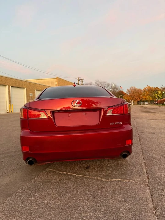 2012 Lexus IS 2nd Gen - Image 4 of 12