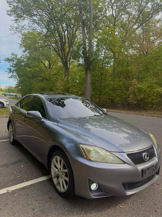 2012 Lexus IS 2nd Gen - Image 9 of 13
