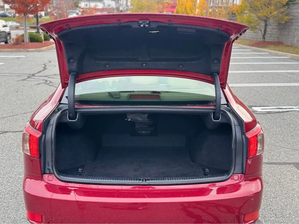 2012 Lexus IS 2nd Gen - Image 9 of 20