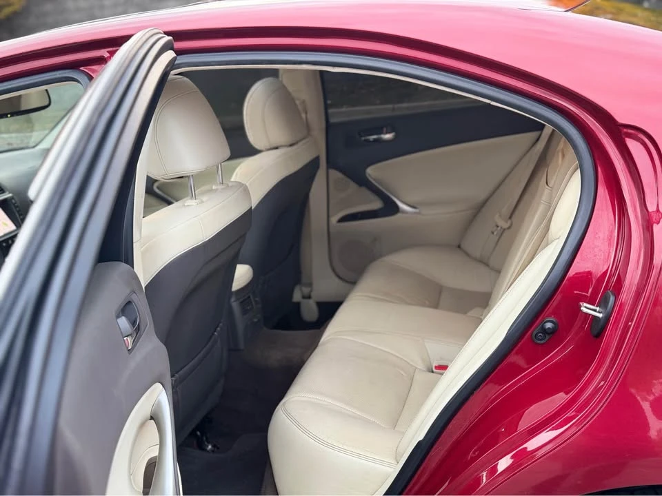 2012 Lexus IS 2nd Gen - Image 15 of 20