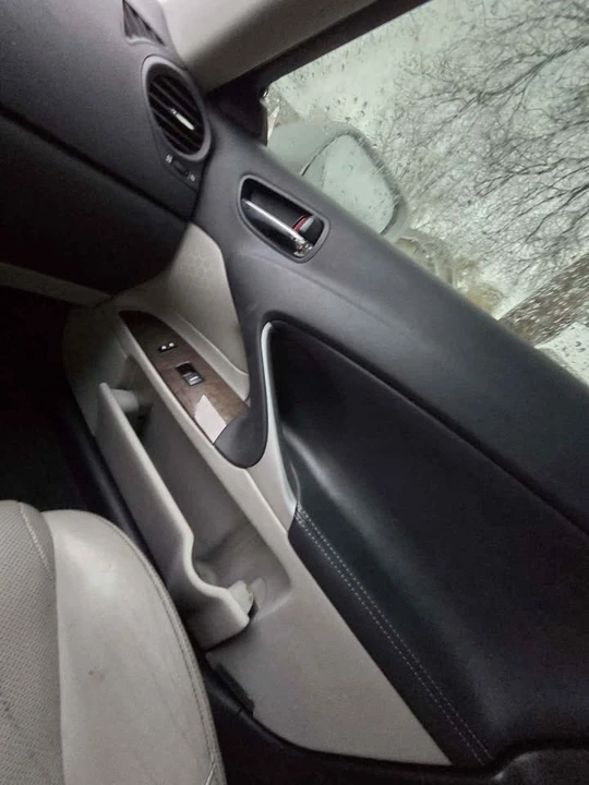 2012 Lexus IS 2nd Gen - Image 6 of 13