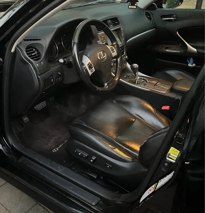 2012 Lexus IS 2nd Gen - Image 5 of 9