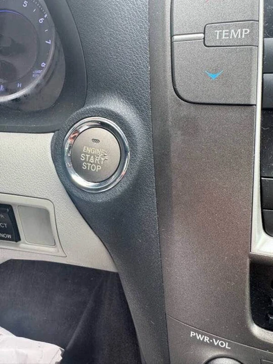 2012 Lexus IS 2nd Gen - Image 10 of 18
