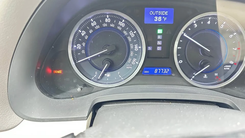 2012 Lexus IS 2nd Gen - Image 5 of 12