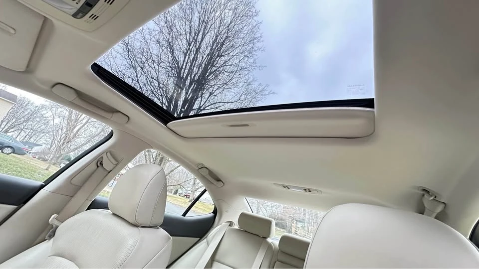 2012 Lexus IS 2nd Gen - Image 6 of 12