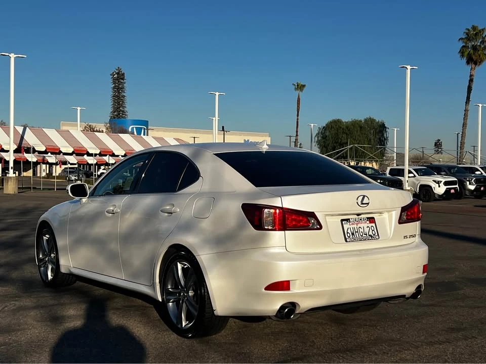2012 Lexus IS 2nd Gen - Image 4 of 6