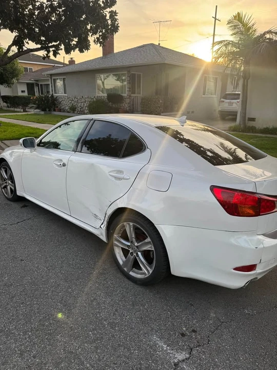 2012 Lexus IS 2nd Gen - Image 4 of 11