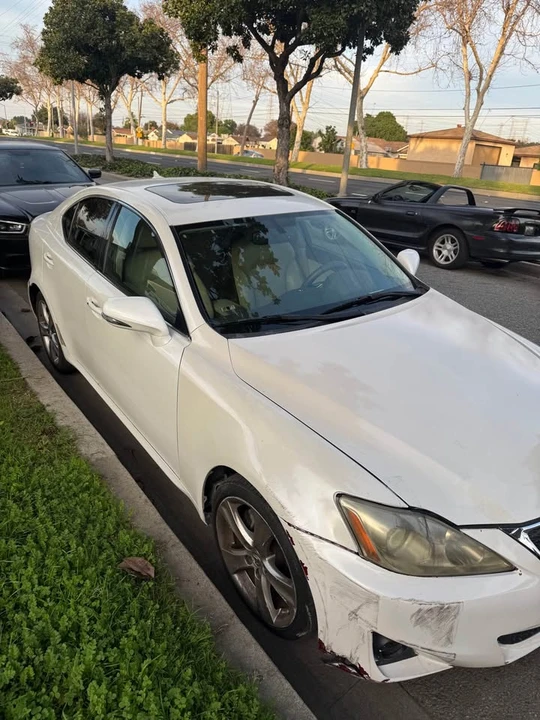 2012 Lexus IS 2nd Gen - Image 5 of 11