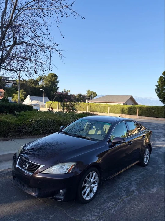 2012 Lexus IS 2nd Gen - Image 8 of 15