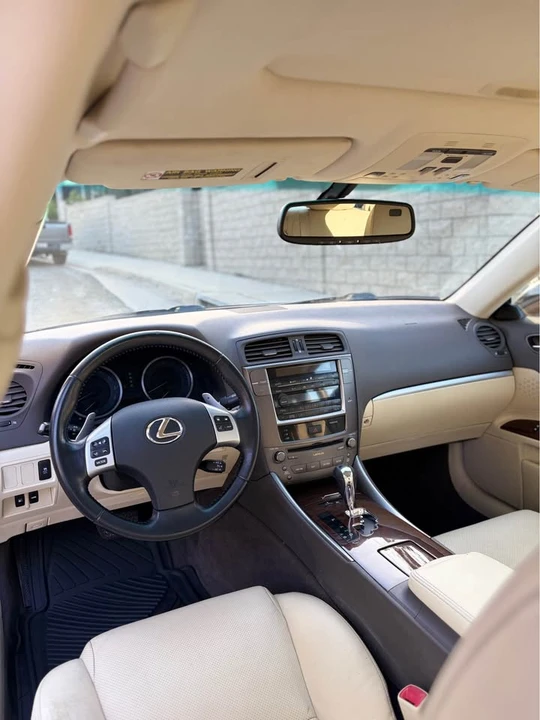 2012 Lexus IS 2nd Gen - Image 14 of 15