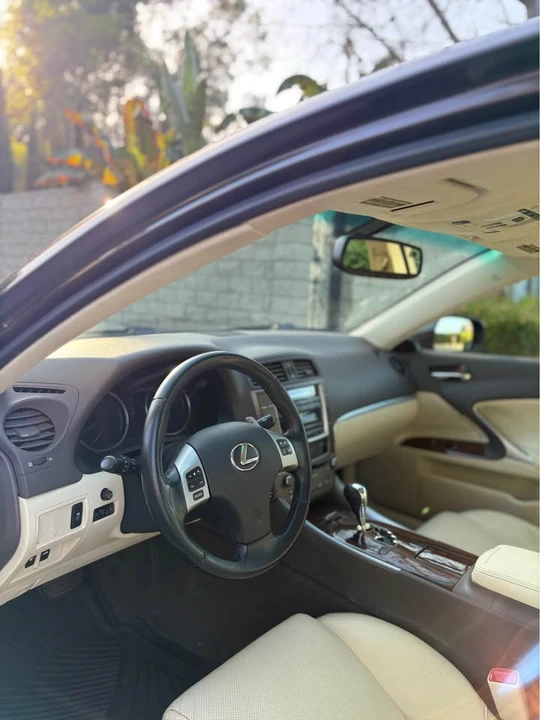 2012 Lexus IS 2nd Gen - Image 13 of 15