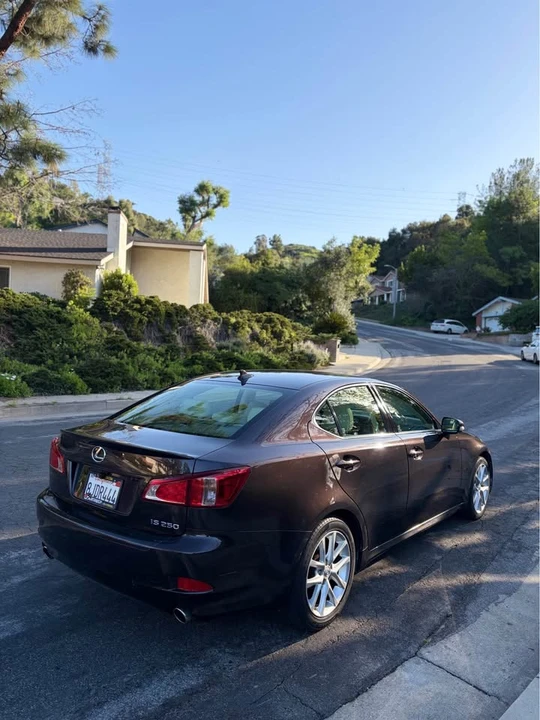 2012 Lexus IS 2nd Gen - Image 4 of 15