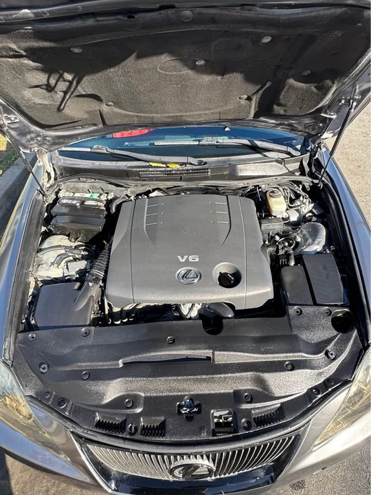 2012 Lexus IS 2nd Gen - Image 5 of 8