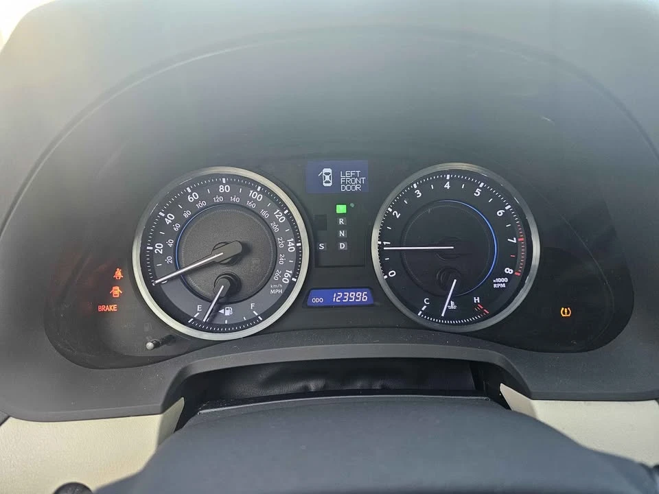 2012 Lexus IS 2nd Gen - Image 7 of 10