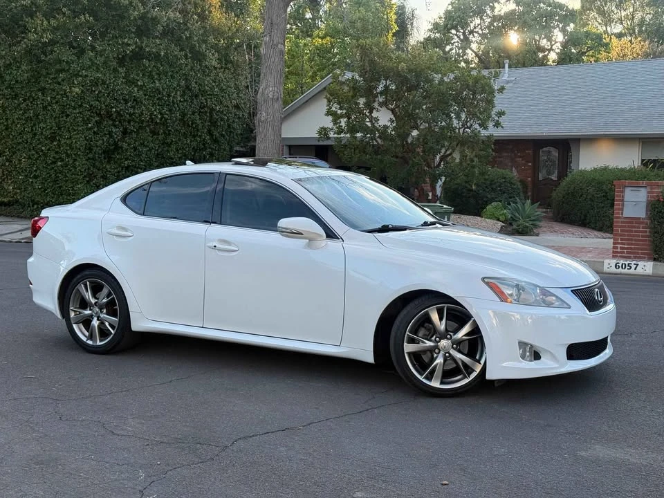 2012 Lexus IS 2nd Gen - Image 4 of 17