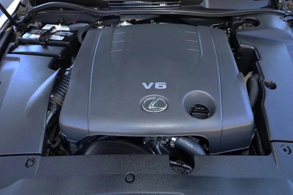 2012 Lexus IS 2nd Gen - Image 14 of 16