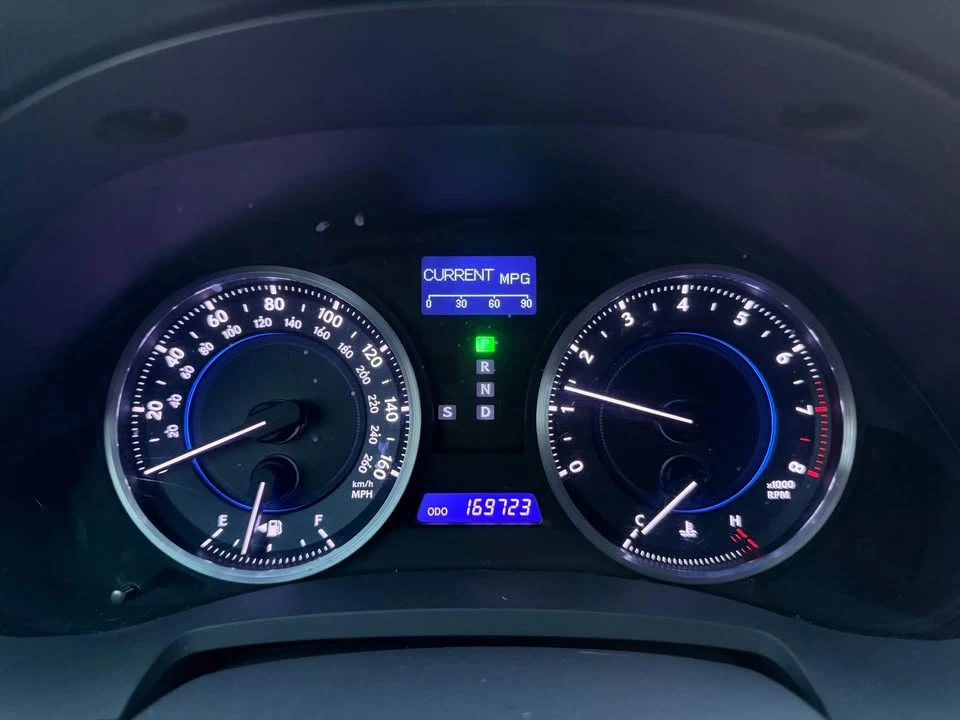 2012 Lexus IS 2nd Gen - Image 18 of 19