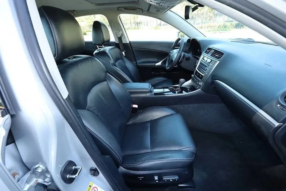 2012 Lexus IS 2nd Gen - Image 9 of 16
