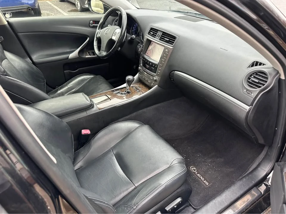 2012 Lexus IS 2nd Gen - Image 15 of 20