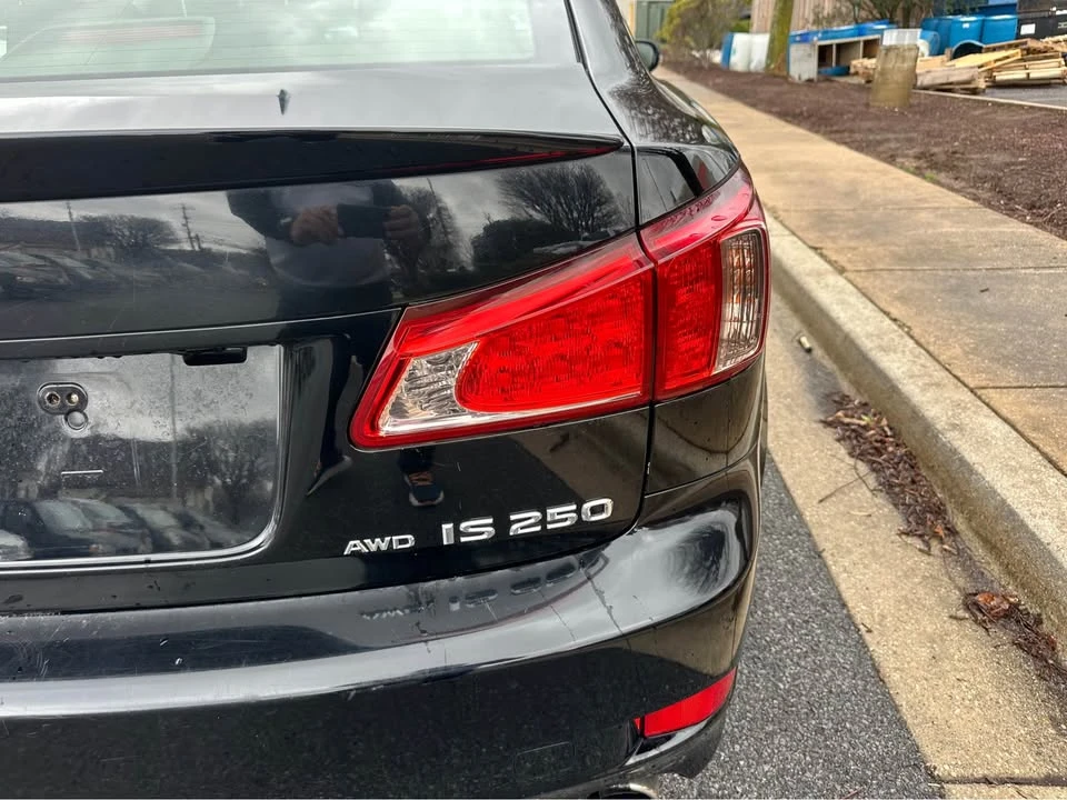 2012 Lexus IS 2nd Gen - Image 18 of 20
