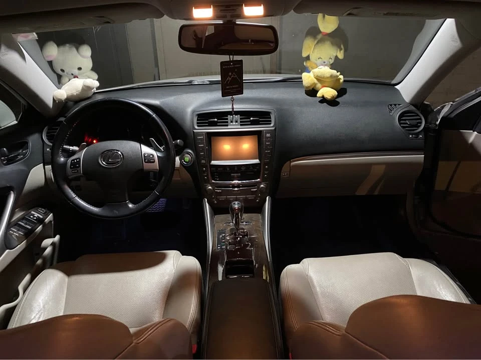 2012 Lexus IS 2nd Gen - Image 6 of 9