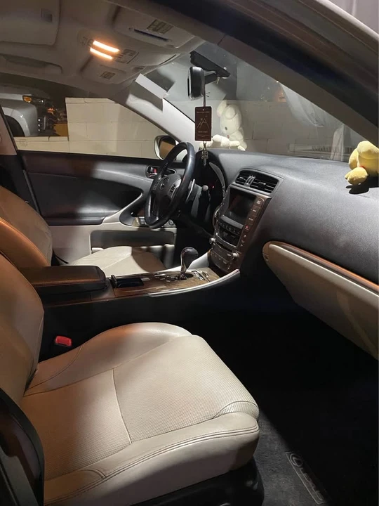 2012 Lexus IS 2nd Gen - Image 4 of 9