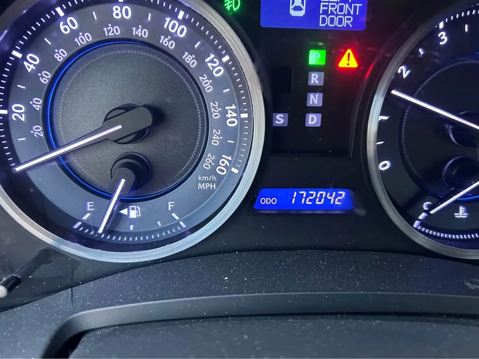 2012 Lexus IS 2nd Gen - Image 4 of 7