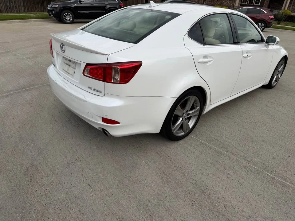 2012 Lexus IS 2nd Gen - Image 9 of 19