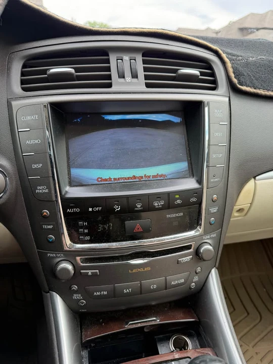 2012 Lexus IS 2nd Gen - Image 15 of 19