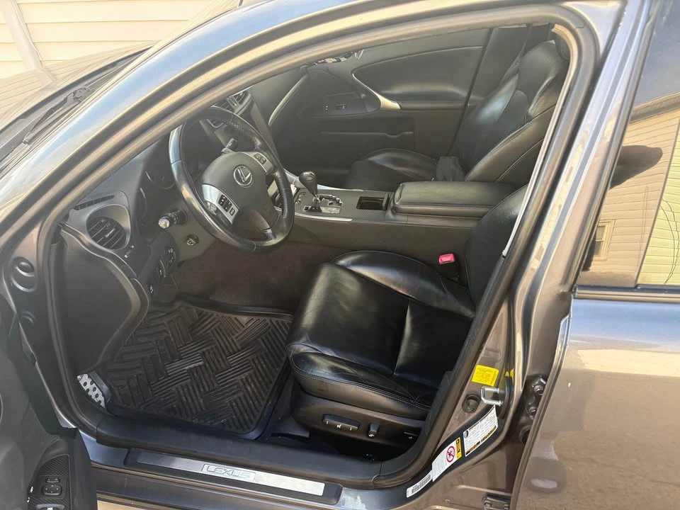 2012 Lexus IS 2nd Gen - Image 7 of 8