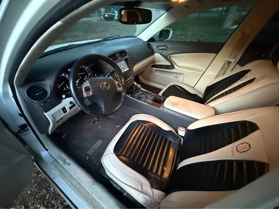 2012 Lexus IS 2nd Gen - Image 5 of 10