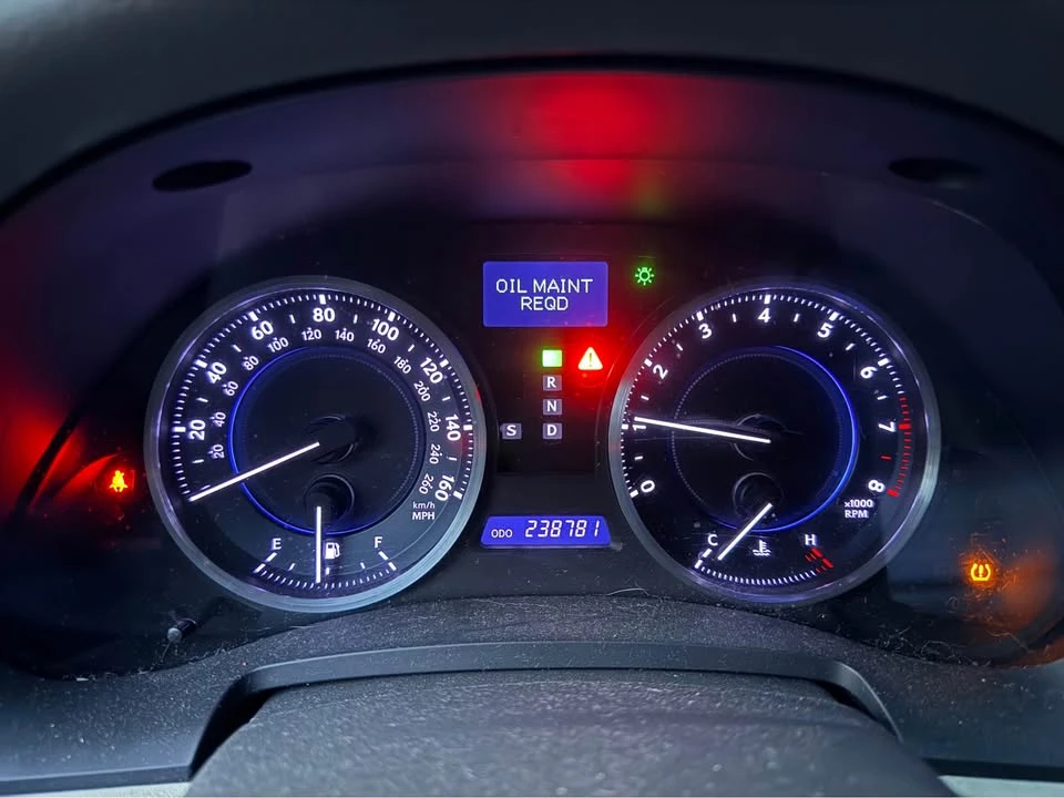 2012 Lexus IS 2nd Gen - Image 9 of 10