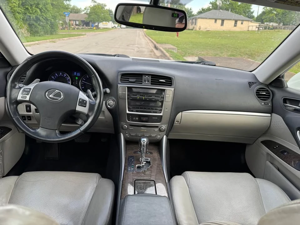 2012 Lexus IS 2nd Gen - Image 10 of 11