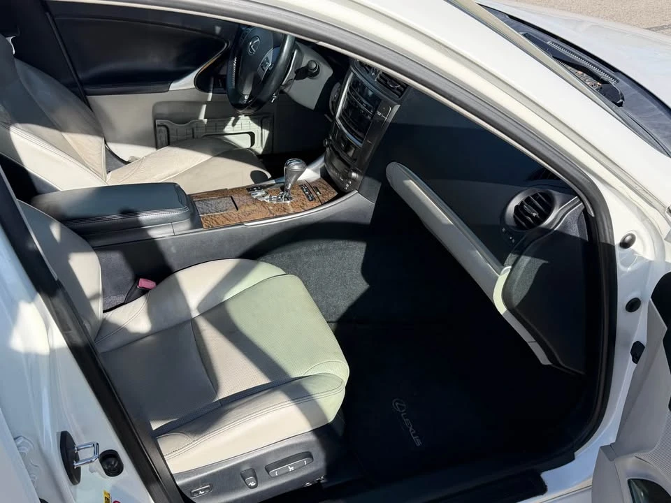 2012 Lexus IS 2nd Gen - Image 10 of 12