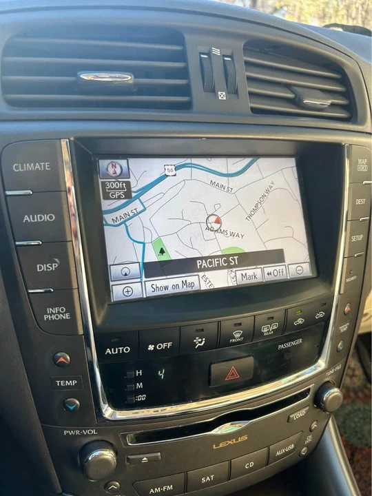 2012 Lexus IS 2nd Gen - Image 16 of 17