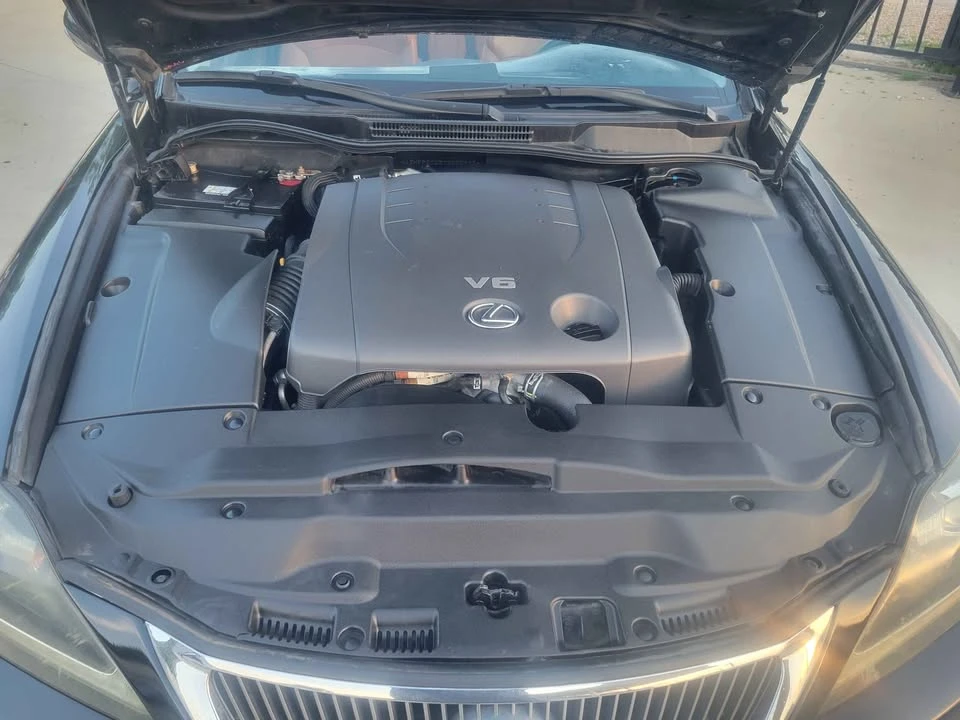 2012 Lexus IS 2nd Gen - Image 7 of 12