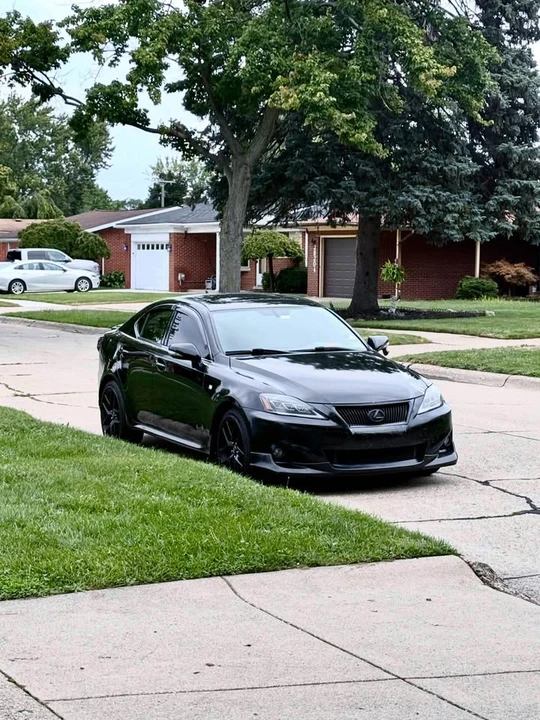 2012 Lexus IS 2nd Gen - Image 4 of 12