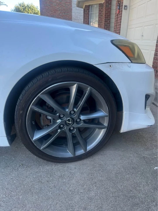 2012 Lexus IS 2nd Gen - Image 9 of 11