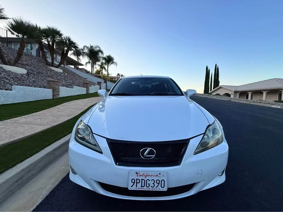 2012 Lexus IS 2nd Gen - Image 11 of 14