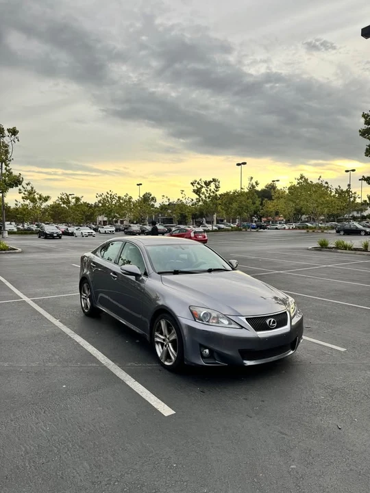 2012 Lexus IS 2nd Gen - Image 4 of 8