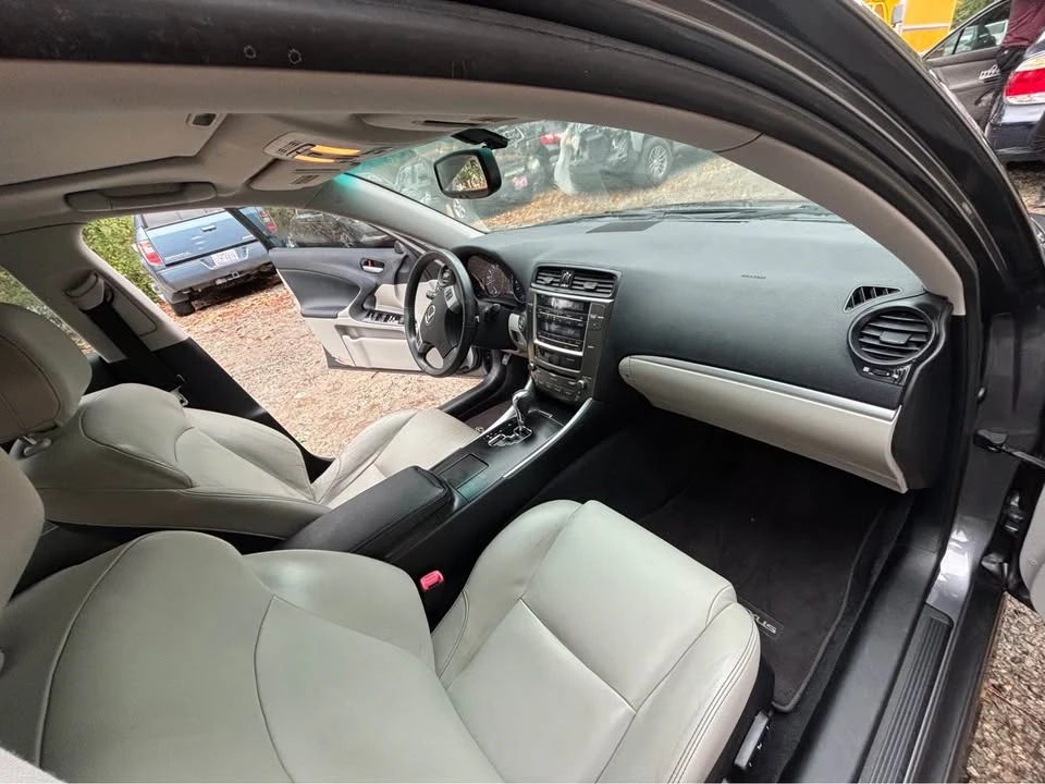 2012 Lexus IS 2nd Gen - Image 4 of 8