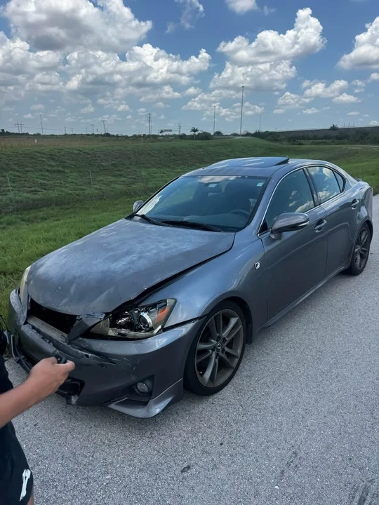 2012 Lexus IS 2nd Gen - Image 6 of 9