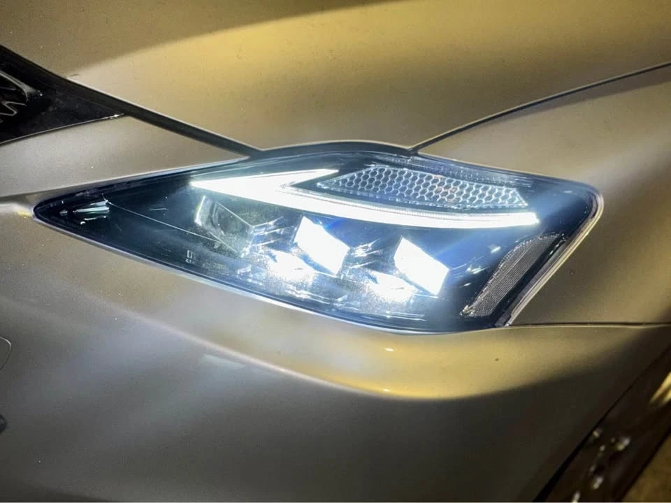 2012 Lexus IS 2nd Gen - Image 6 of 12