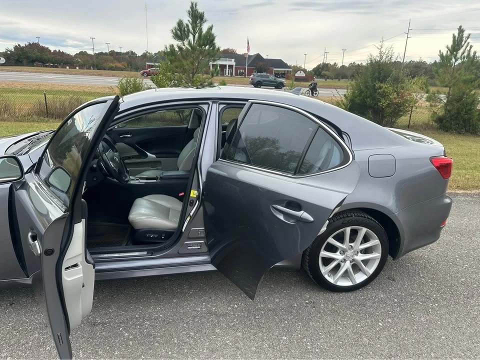 2012 Lexus IS 2nd Gen - Image 13 of 18