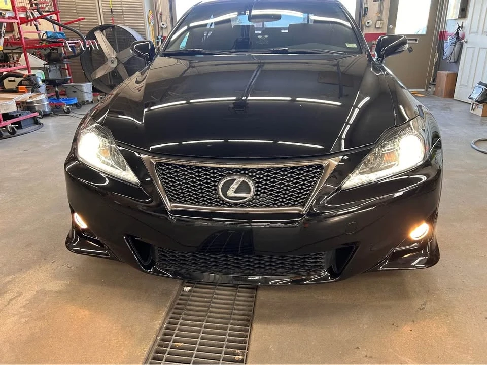2012 Lexus IS 2nd Gen - Image 10 of 12