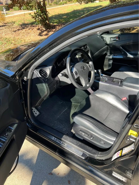 2012 Lexus IS 2nd Gen - Image 6 of 17