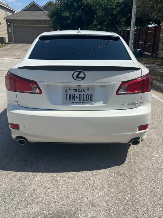 2012 Lexus IS 2nd Gen - Image 9 of 12