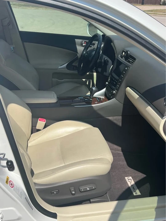 2012 Lexus IS 2nd Gen - Image 4 of 12